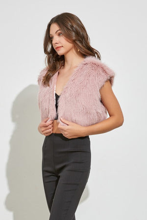 DO+BE Women's Outerwear Faux Fur Vest || David's Clothing