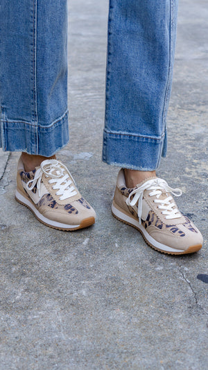 DOLCE VITA Women's Shoes Dolce Vita B.ntcd Sneakers Lt Leopard Suede || David's Clothing