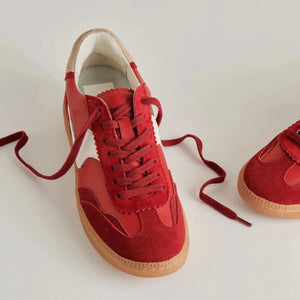 DOLCE VITA Women's Shoes Dolce Vita Notice Sneakers Crimson Suede || David's Clothing