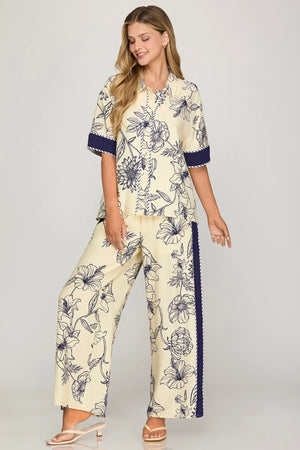 SHE AND SKY Women's Pants Woven Print Pants With Contrast Detail