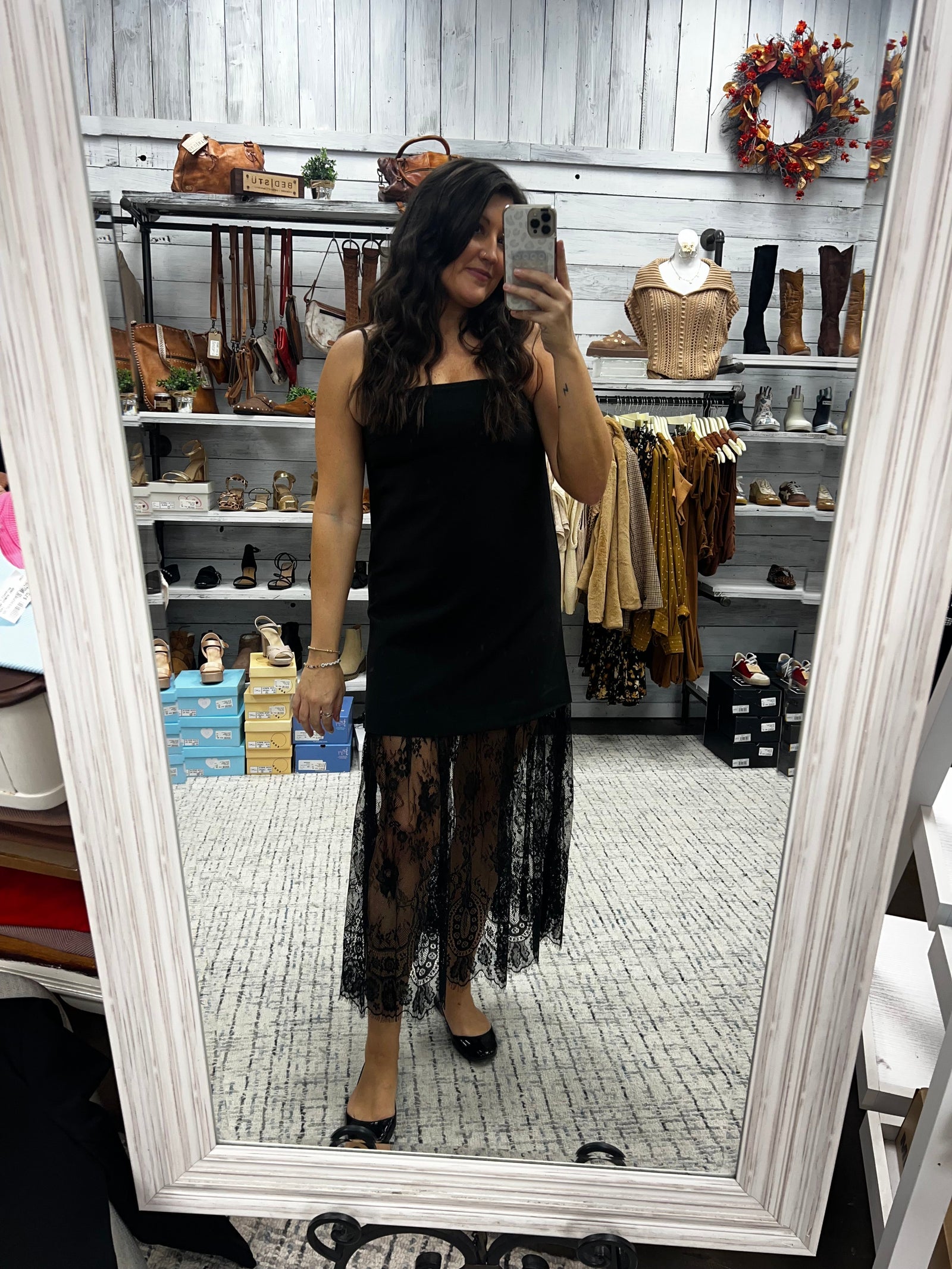 AUREUM 25-Women's Dresses Aureum Lace Midi Dress