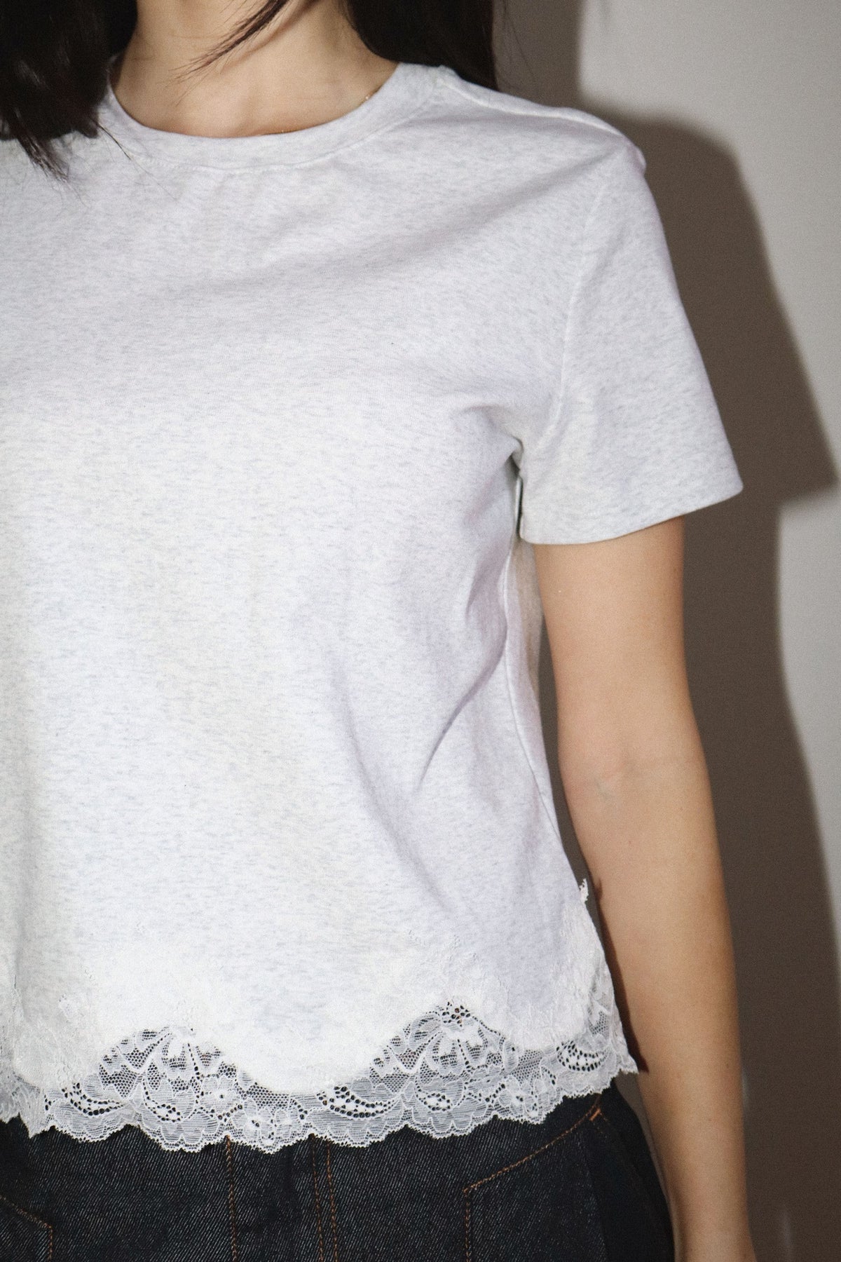 BAILEY ROSE Women's Top Lace Trim Short Sleeve Tee
