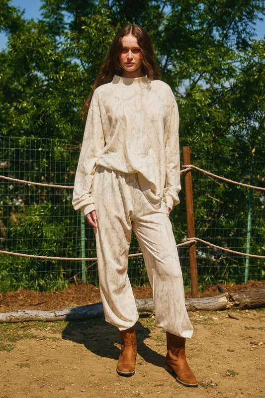 BUCKET LIST Women's Top Camouflage Oversized Mock Neck Sweatshirt