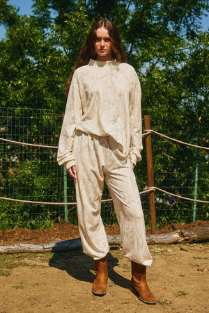 BUCKET LIST Women's Top Camouflage Oversized Mock Neck Sweatshirt