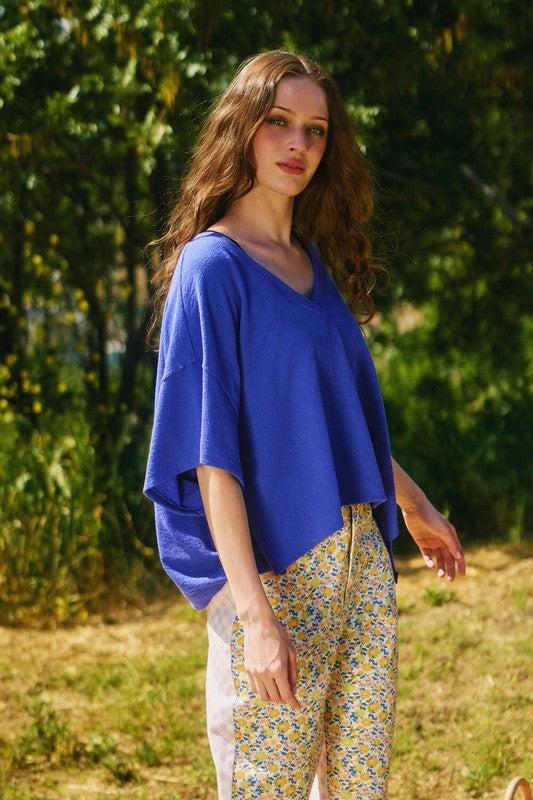 BUCKET LIST Women's Top V-neck Oversized Solid Knit Top || David's Clothing