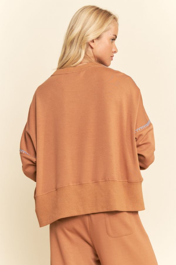 DAVI & DANI Women's Sweaters Contrast Stitch Crewneck Sweatshirts