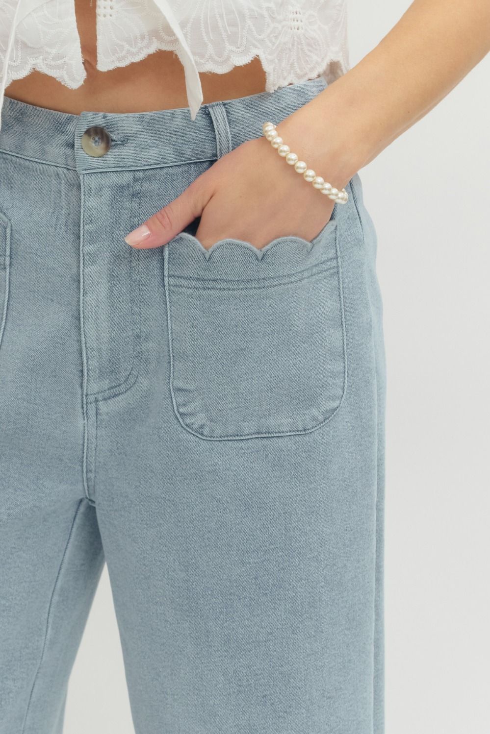 ENTRO INC Women's Jeans Solid Wide Leg Pants Featuring Scallop Accent Trim