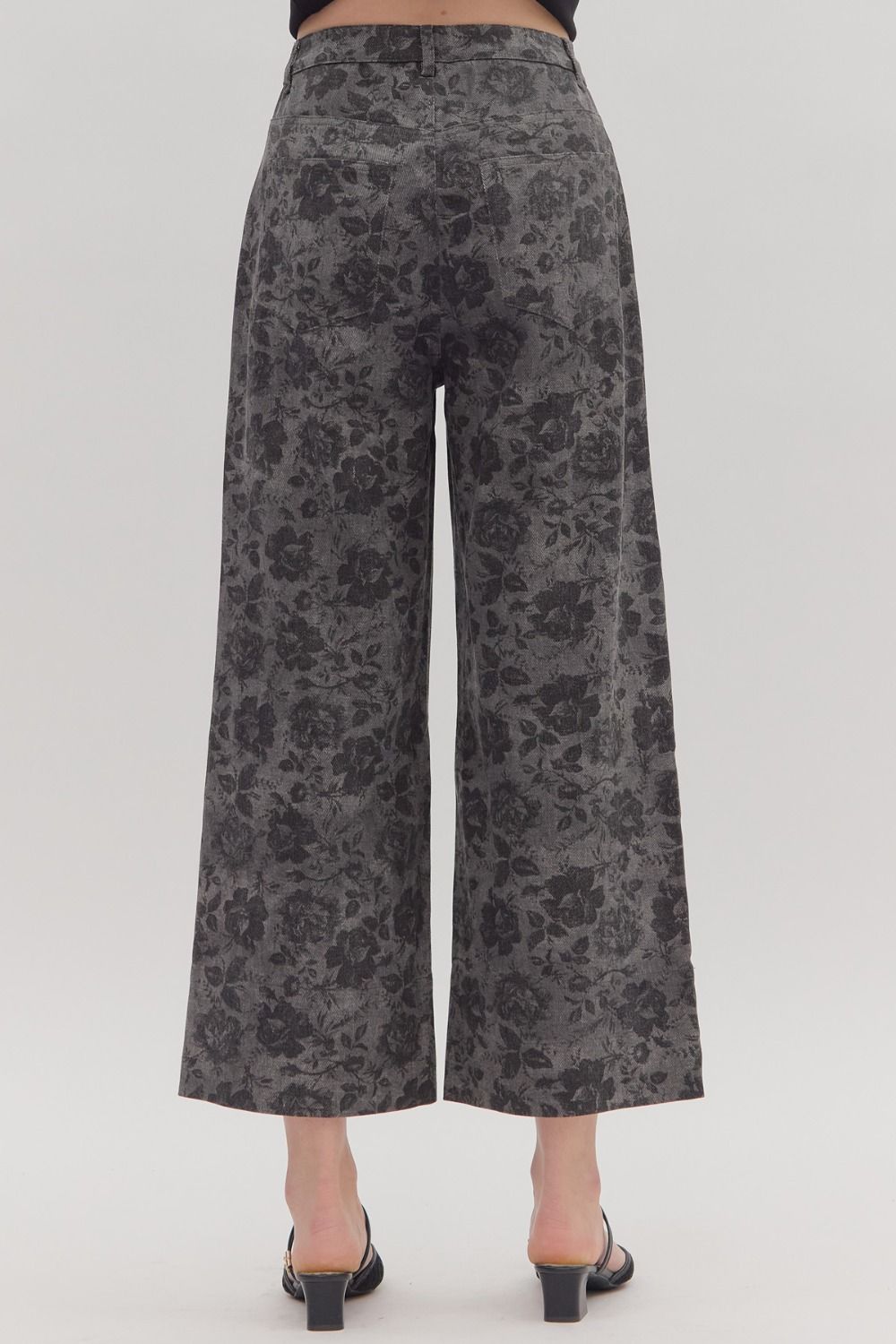 ENTRO INC Women's Pants Floral Print Ankle-Length Pants