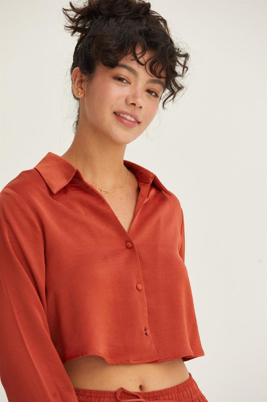 HYFVE INC. 22-Women's Woven Top TERRACOT / S Button-Down Silky Cropped Shirt || David's Clothing DZ24E272