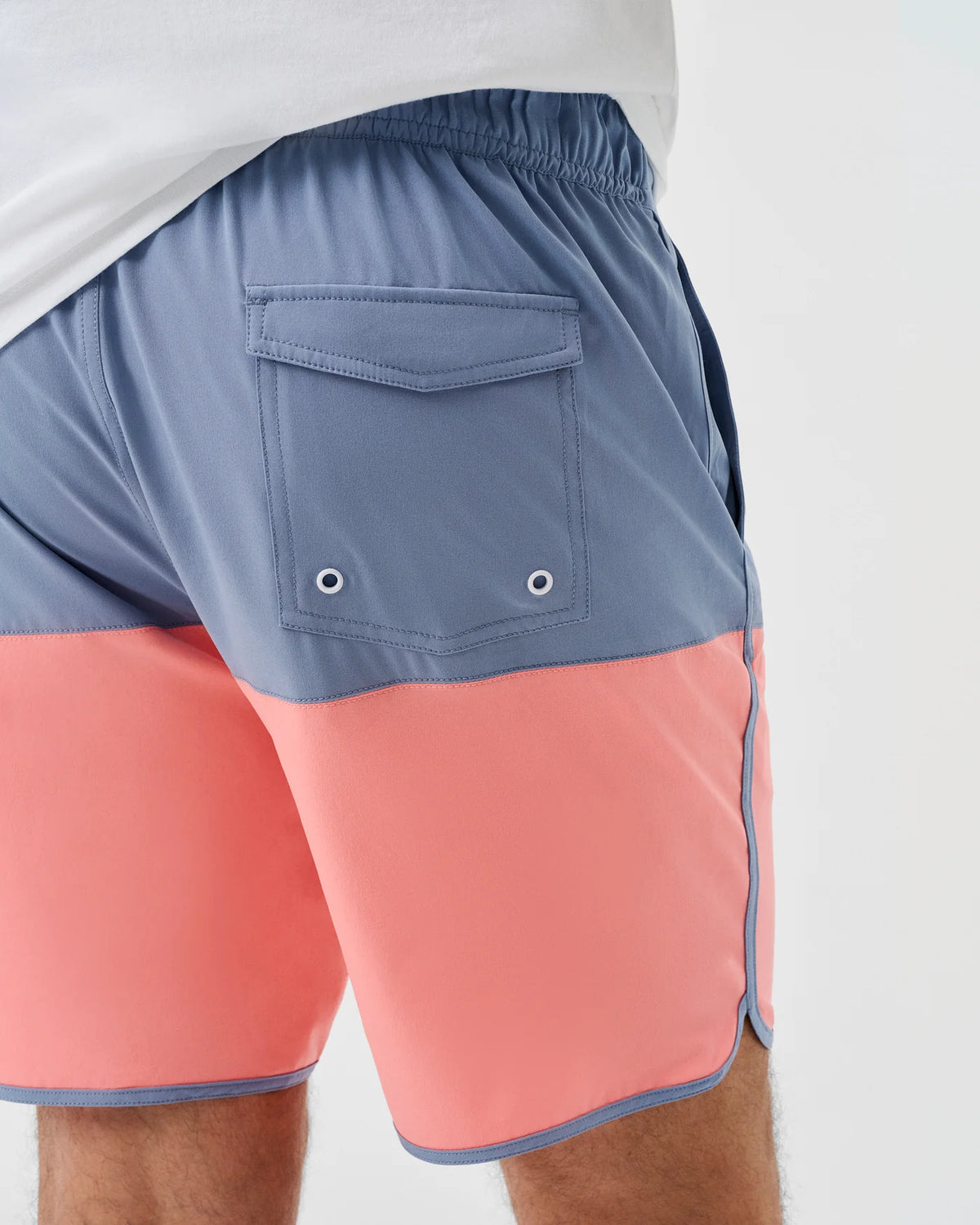 JOHNNIE O Mens Shorts Half Elastic 7" Swim Trunks - Tully