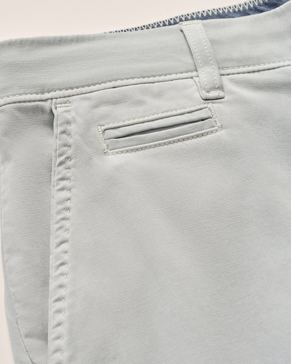 JOHNNIE O Mens Shorts Johnnie-O Nassau Cotton Blend Shorts