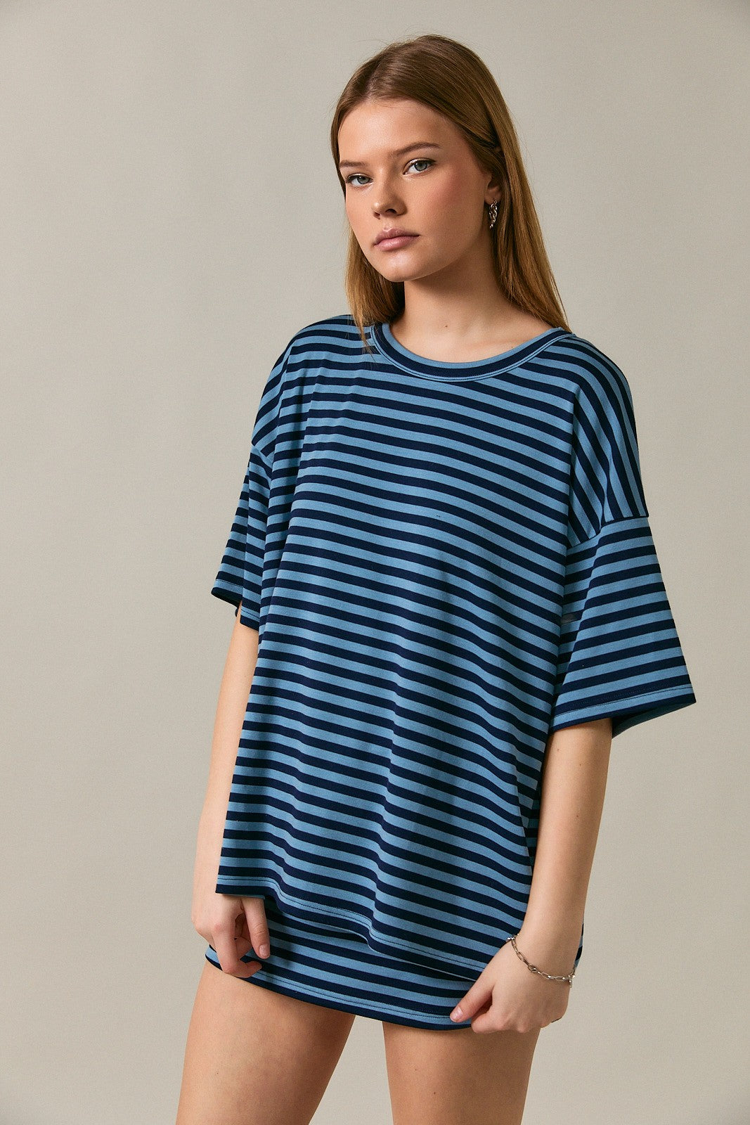 LELIS COLLECTION Short Sleeve Round Neck Oversized Stripe T-shirt