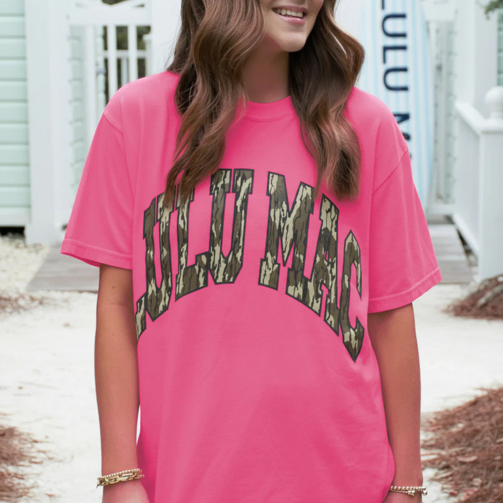 LULUMAC Women's Tee NEON PINK / S Lulu Mac Mossy Oak Bottomland Mossy Oak Tee LM-MONPINK