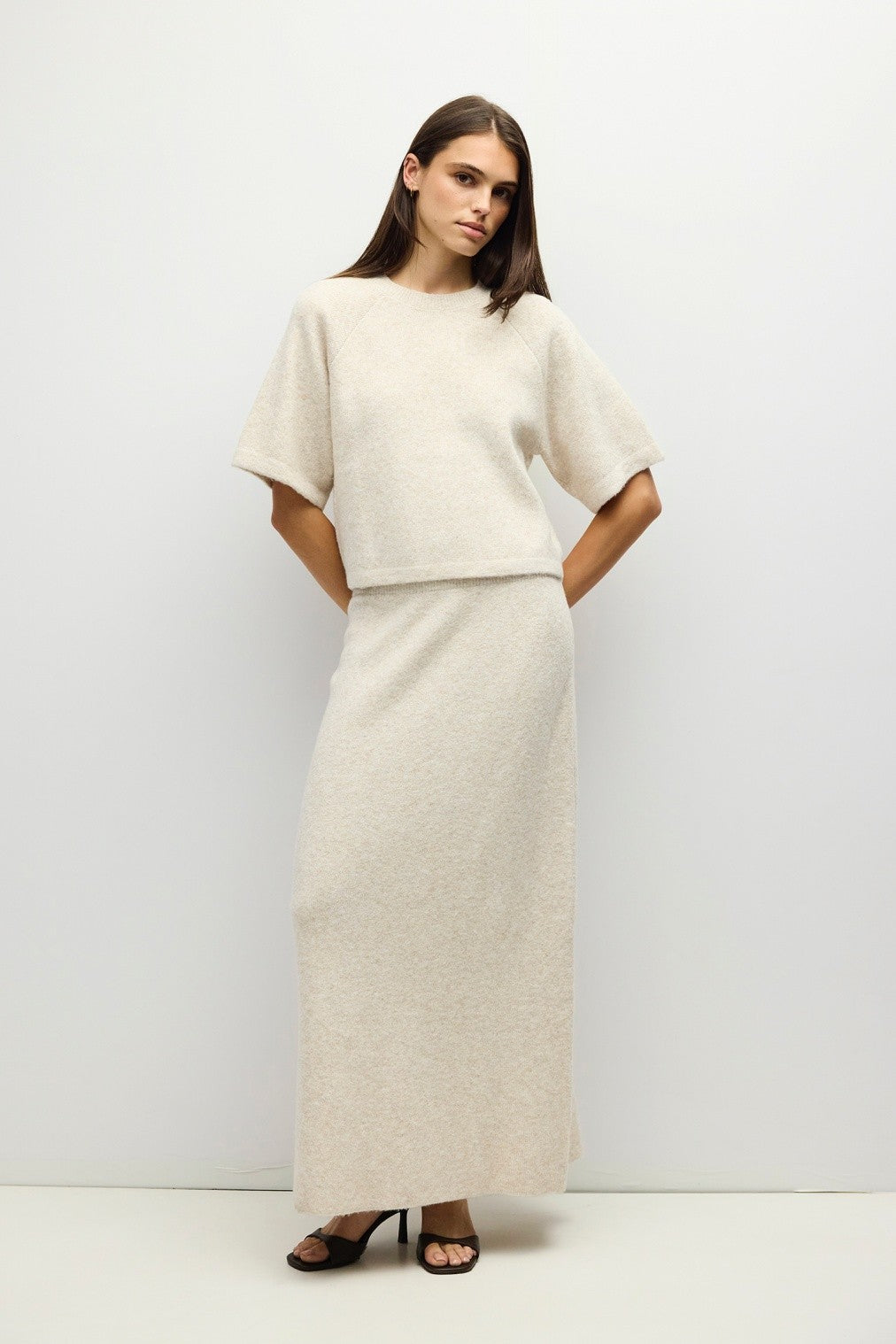 MOD REF CLOTHIN Women's Sweaters CREAM / S The Danica Top TMR1263