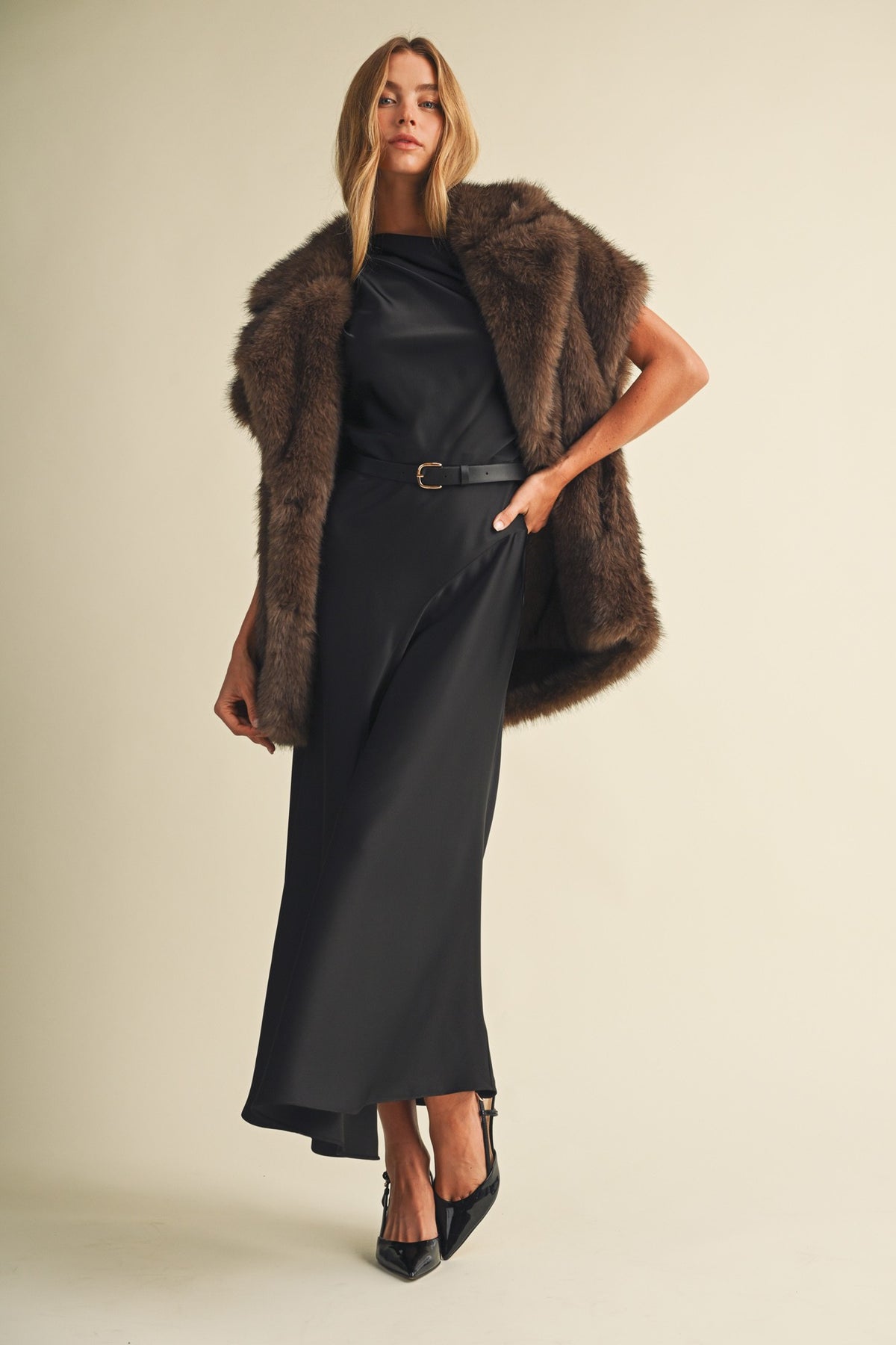 MUSTARD SEED Women's Vests Statement Lapel Plush Faux Fur Vest