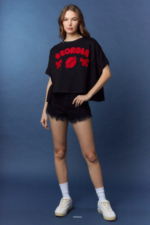 PEACH LOVE Women's Top 'Georgia' Heavy Crochet Embroidery Tee || David's Clothing