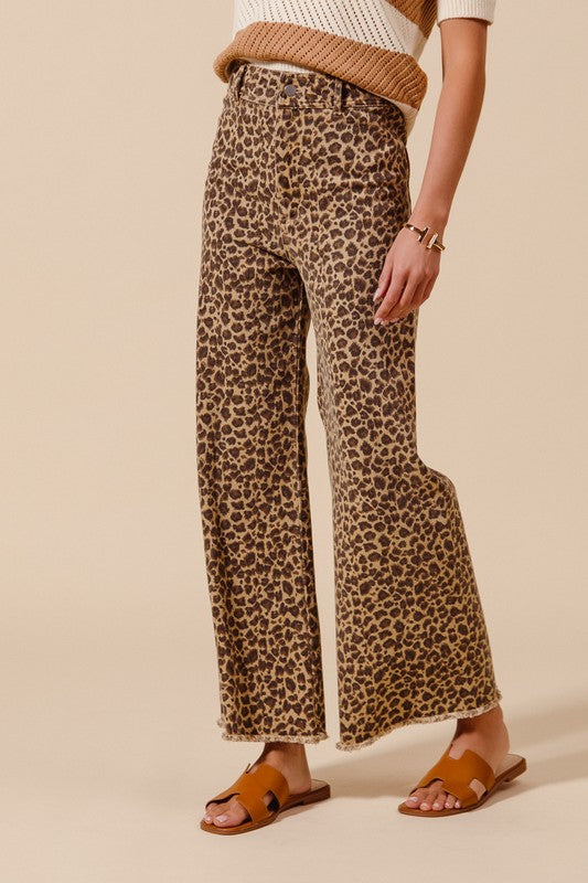 SO ME Women's Pants So Me Mid Rise Leopard Twill Denim Frayed Hem Wide Leg